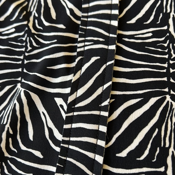 NWT Norma Kamala NK Zebra Print Collared Shirt Size S - Picture 7 of 10